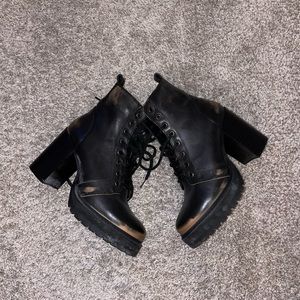 Steve Madden Boots